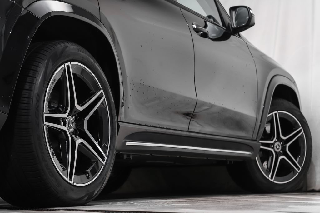 New 2026 Obsidian Black Metallic Mercedes-Benz GLS 450 image 24