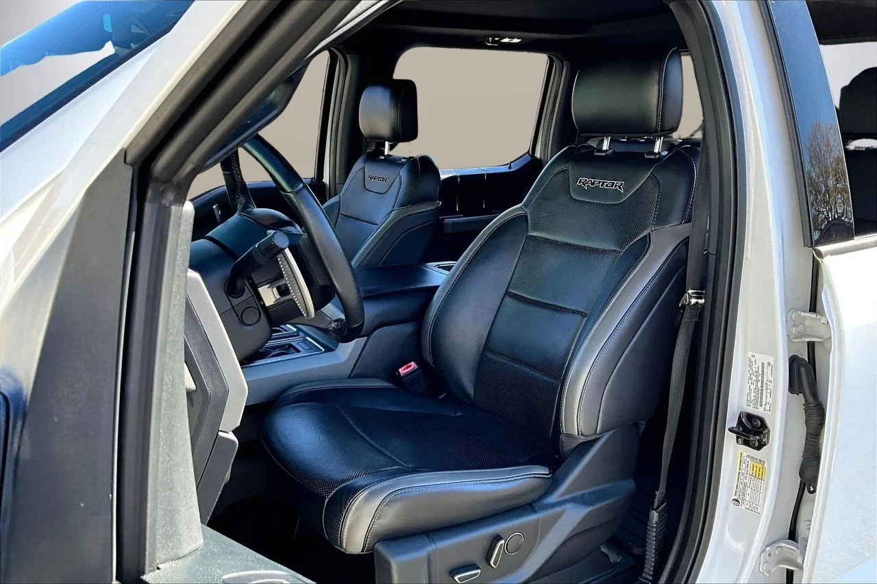 Used 2018 White Ford Raptor image 22