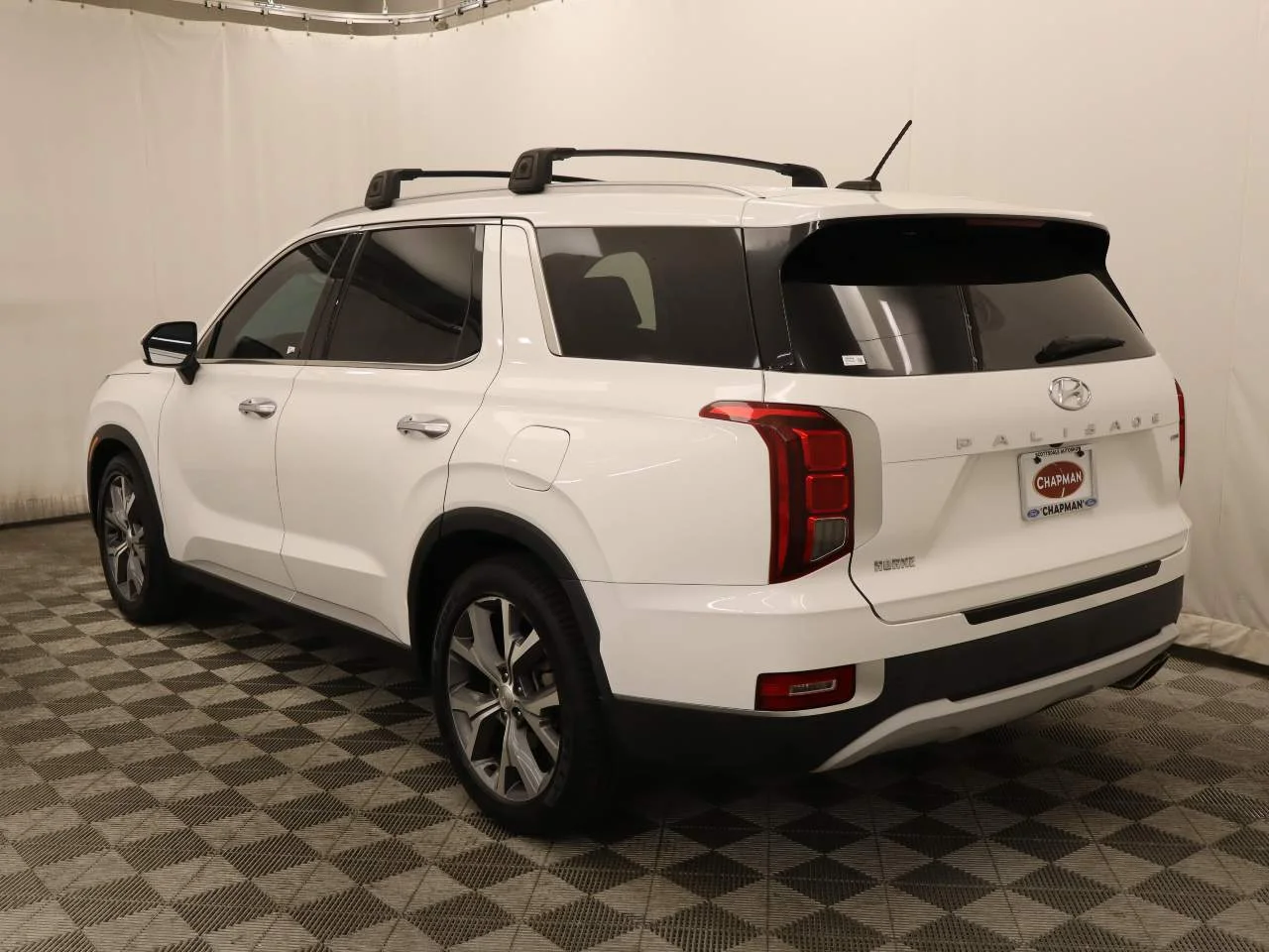 Certified Used 2022 Hyper White Hyundai SEL image 3