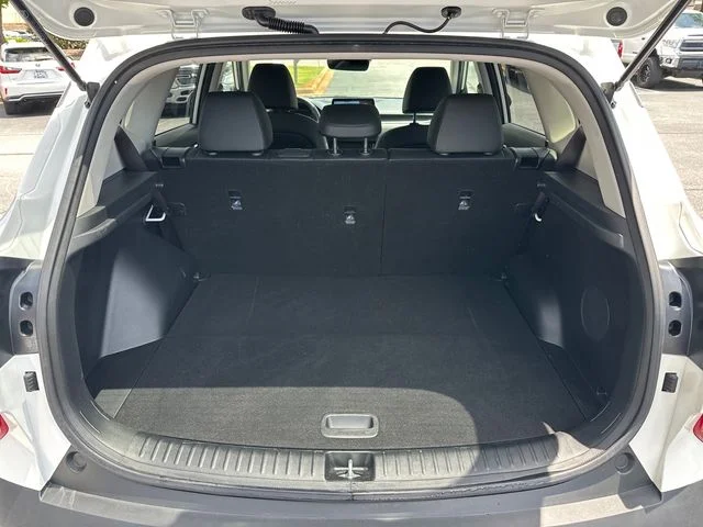 Used 2022 White Kia SX image 28