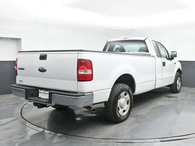 Used 2007 White Ford  image 13