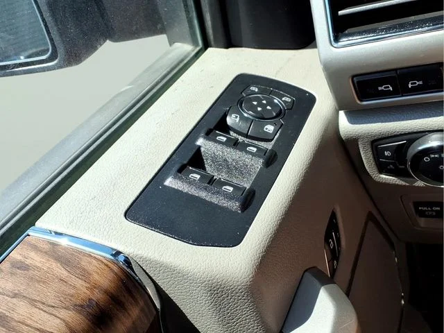 Used 2020 Red Metallic Ford Lariat image 32