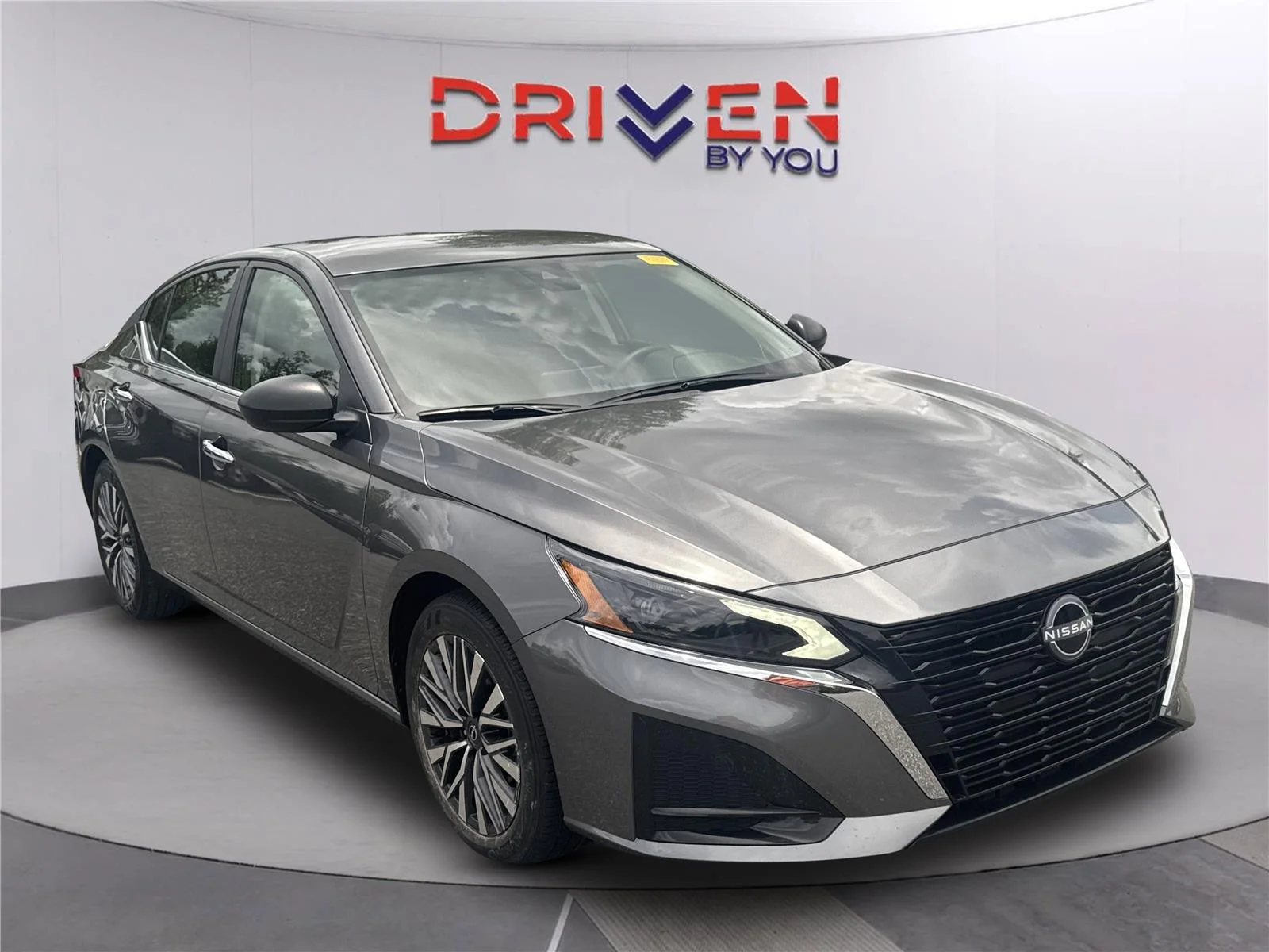 Used 2025 Gun Metallic Nissan SV image 1