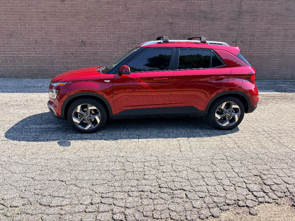 Used 2025 Ultimate Red Hyundai SEL image 2