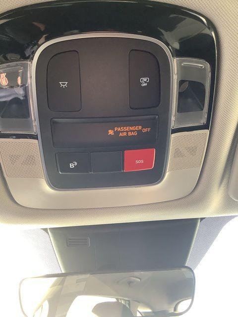 New 2026 White Pearl Hyundai SE image 30