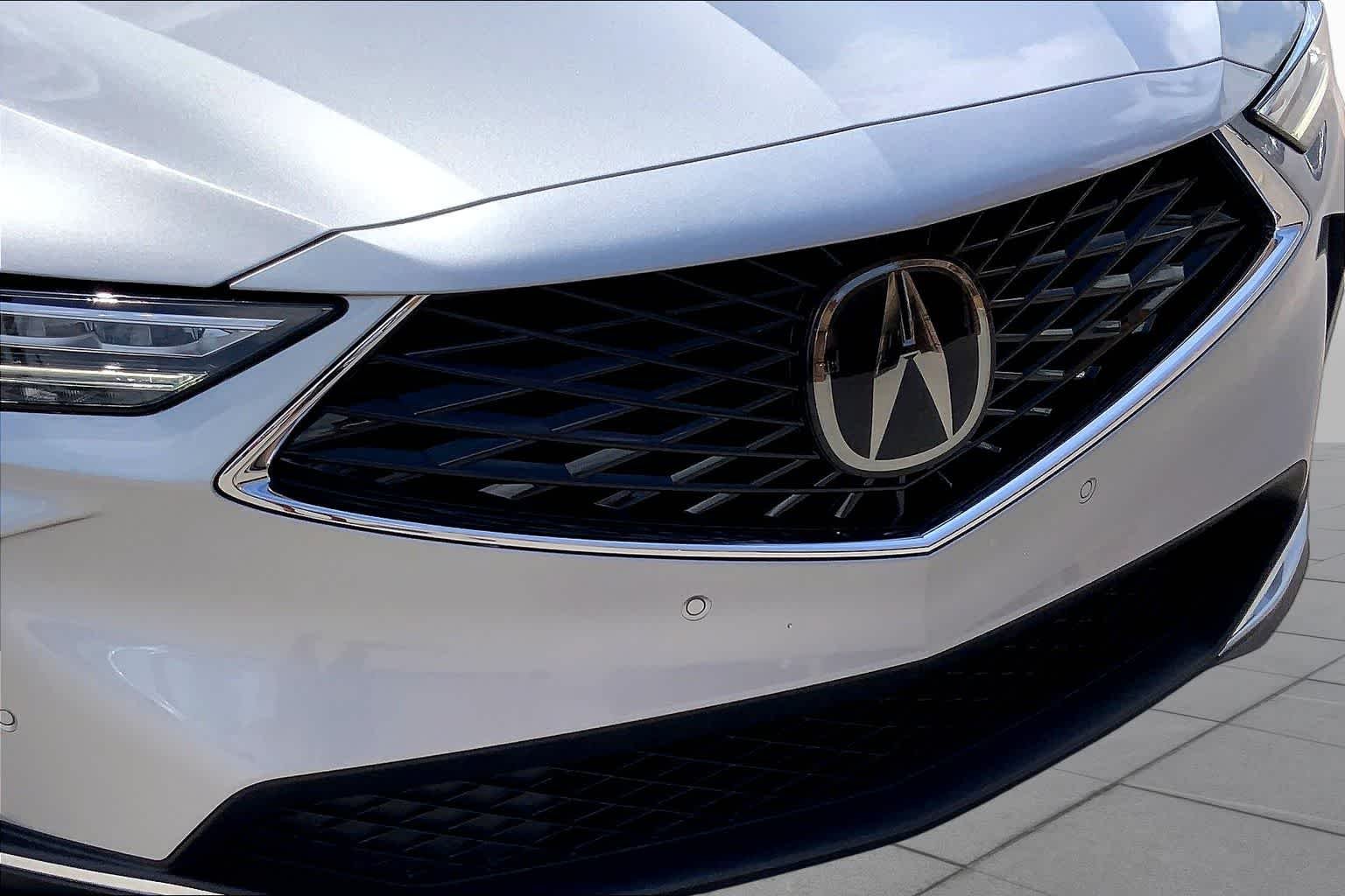 Used 2026 Solar Silver Metallic Acura w/Technology Package image 30