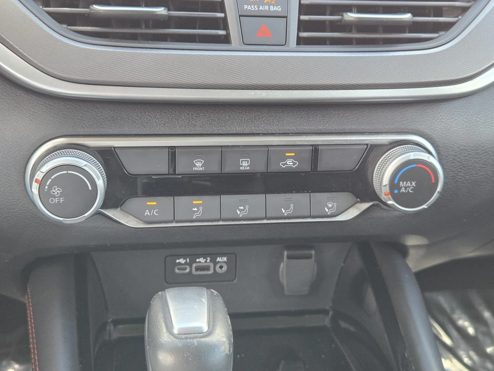 Used 2025 Gray Sky Pearl Nissan SR FWD image 12