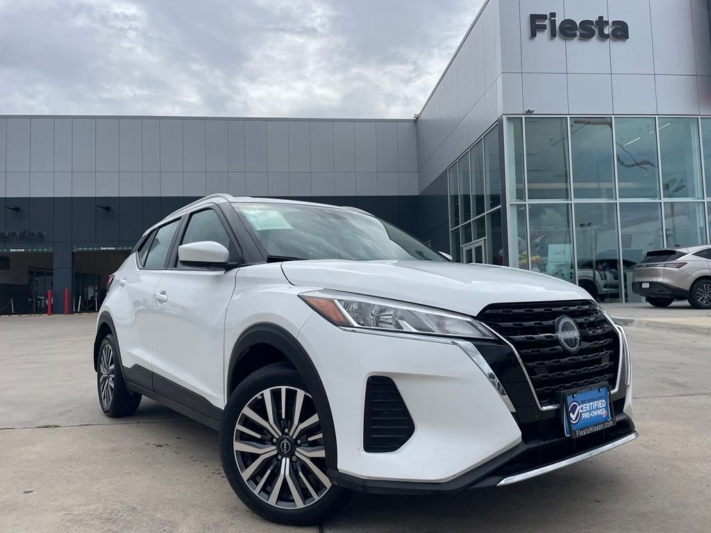 Used 2024 White Nissan SV image 1