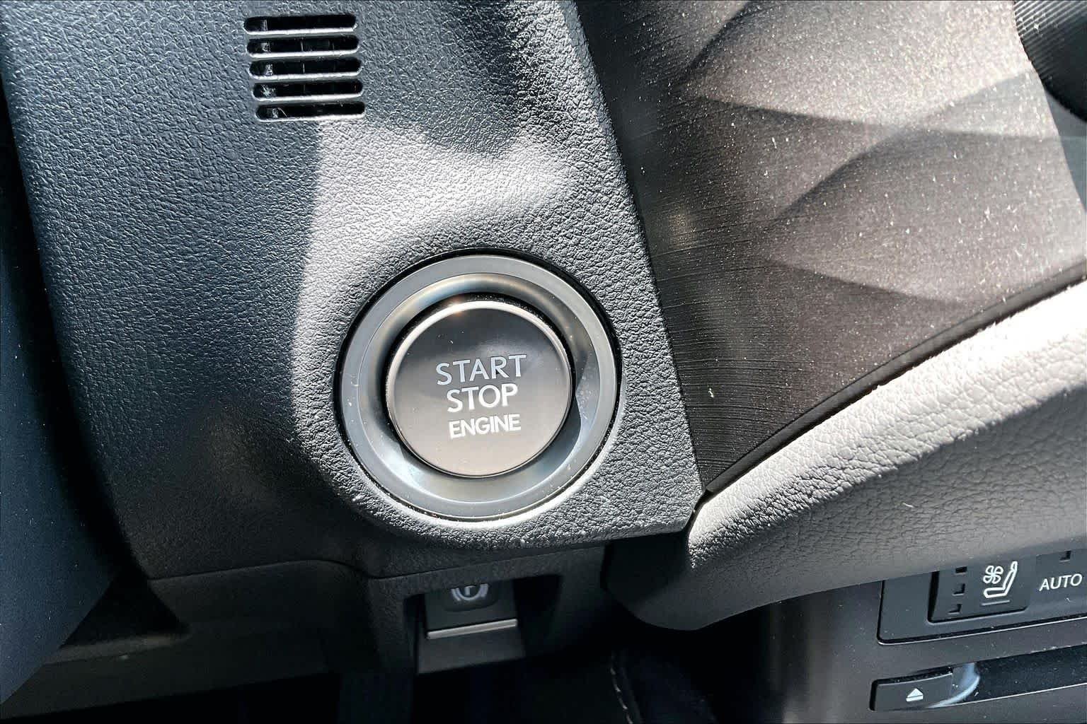 Used 2020 Silver Lining Metallic Lexus  image 33