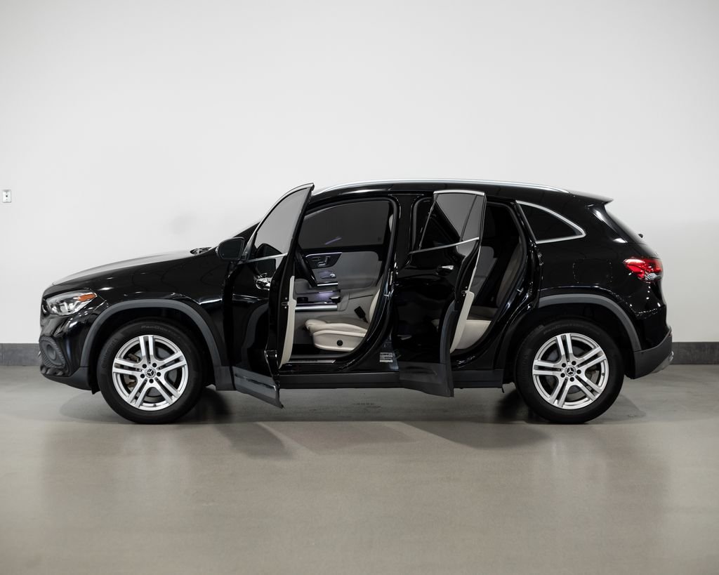 Certified Used 2023 Black Mercedes-Benz GLA 250 image 3