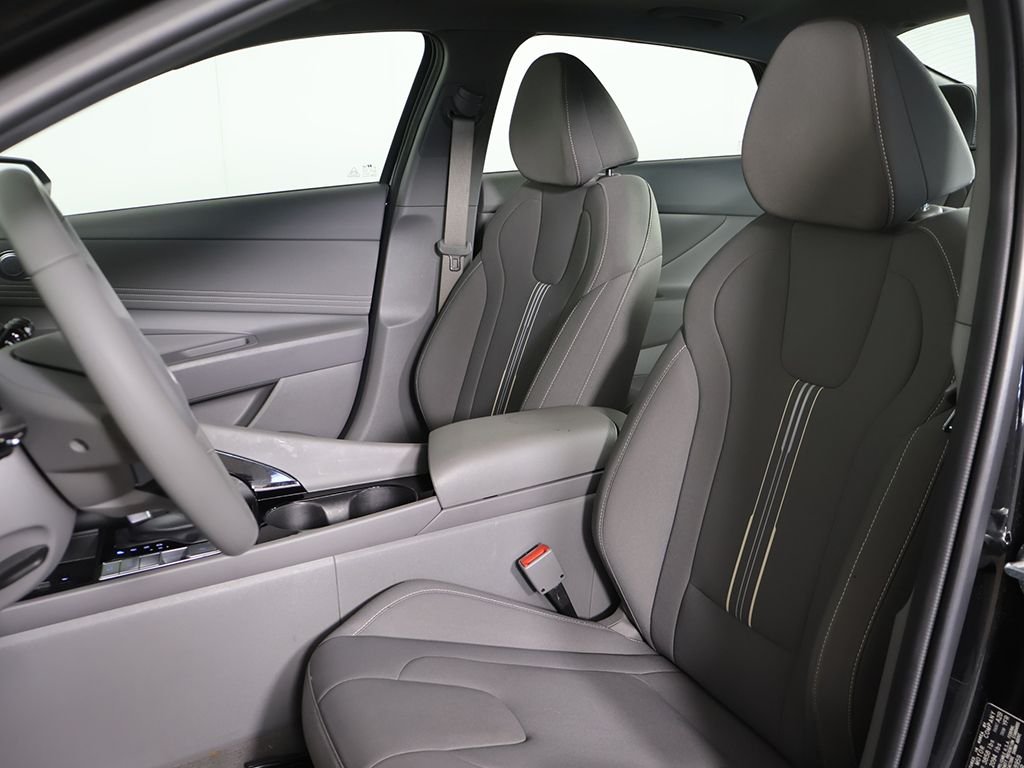 2024 Hyundai Elantra SEL - Photo 28