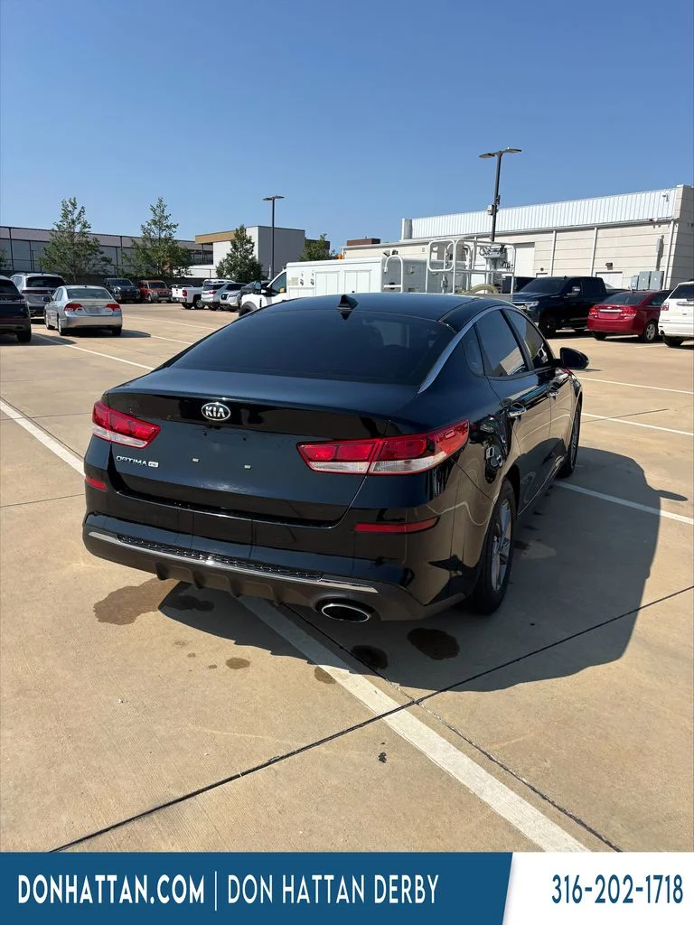 Used 2019 Black Kia LX image 5