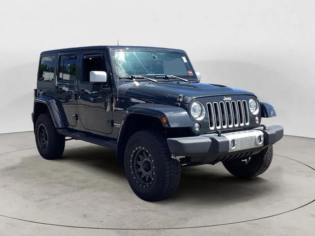 Used 2017 Rhino Clearcoat Jeep Unlimited Sahara image 7