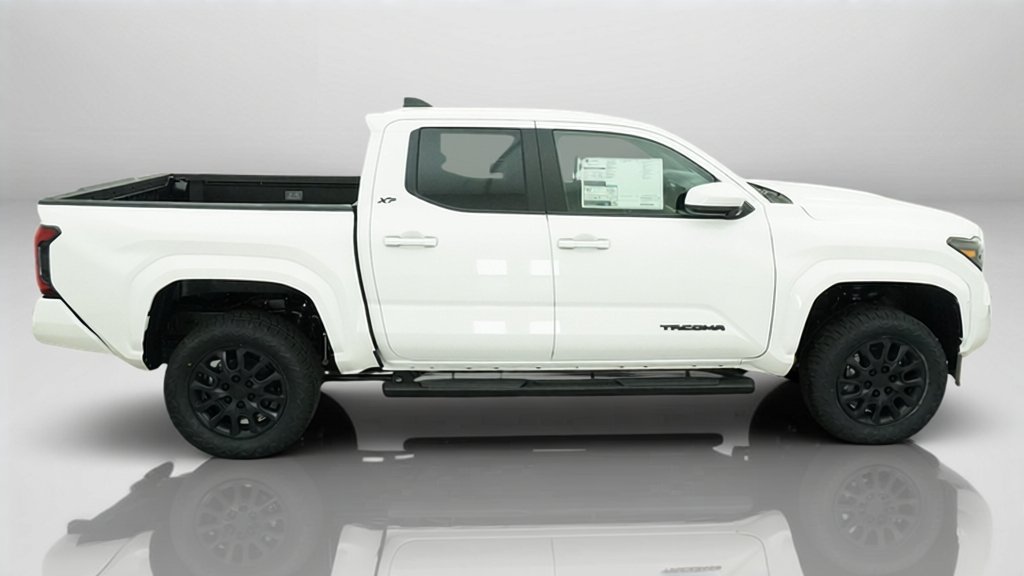 New 2026 Ice Cap Toyota SR5 image 37