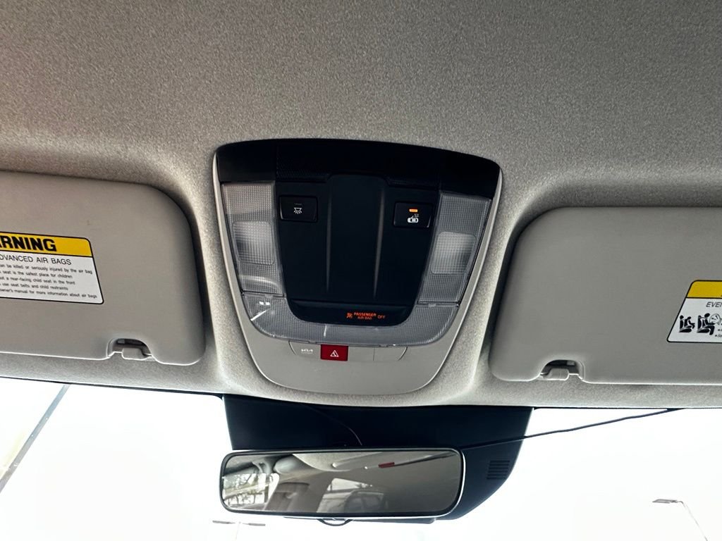 Used 2023 Gray Kia Wind image 34