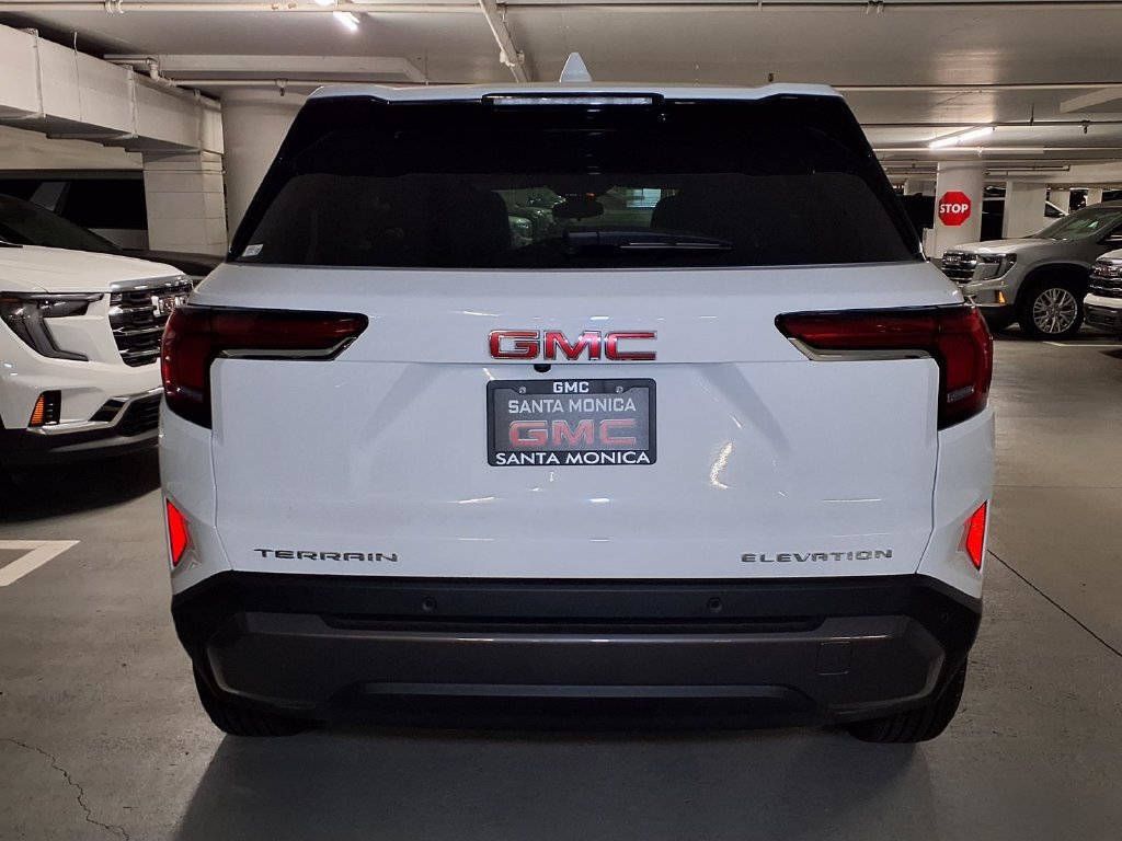 New 2026 Summit White GMC Elevation image 9