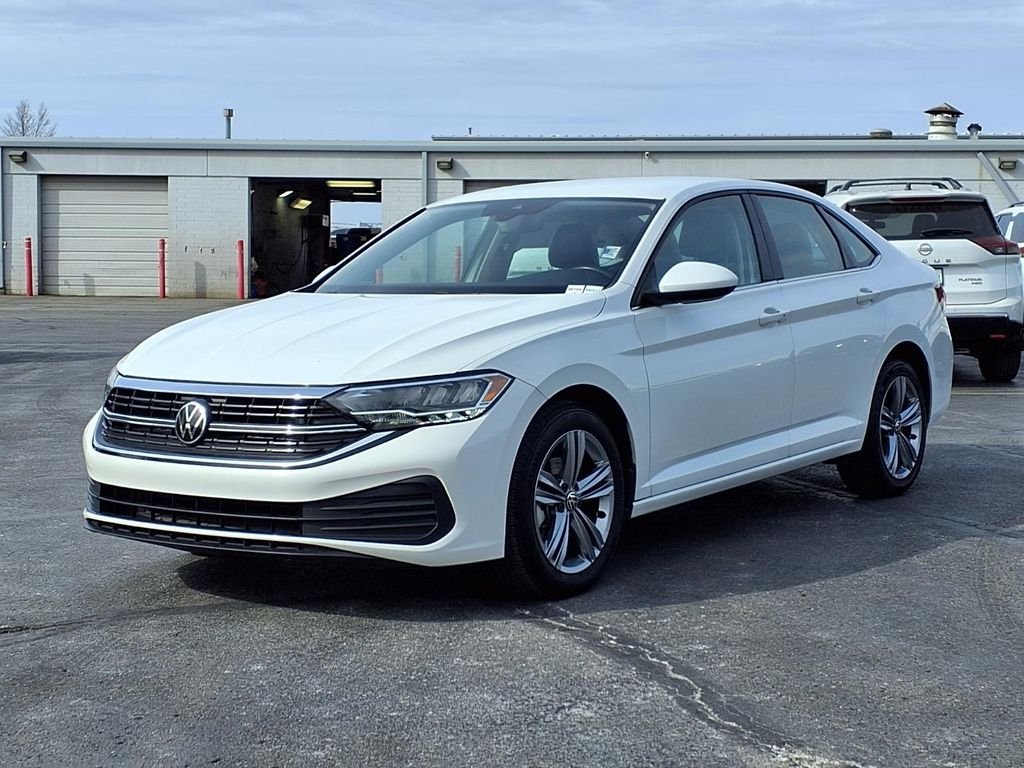 Used 2024 Volkswagen Jetta SE with VIN 3VWEM7BU1RM007792 for sale in Kansas City