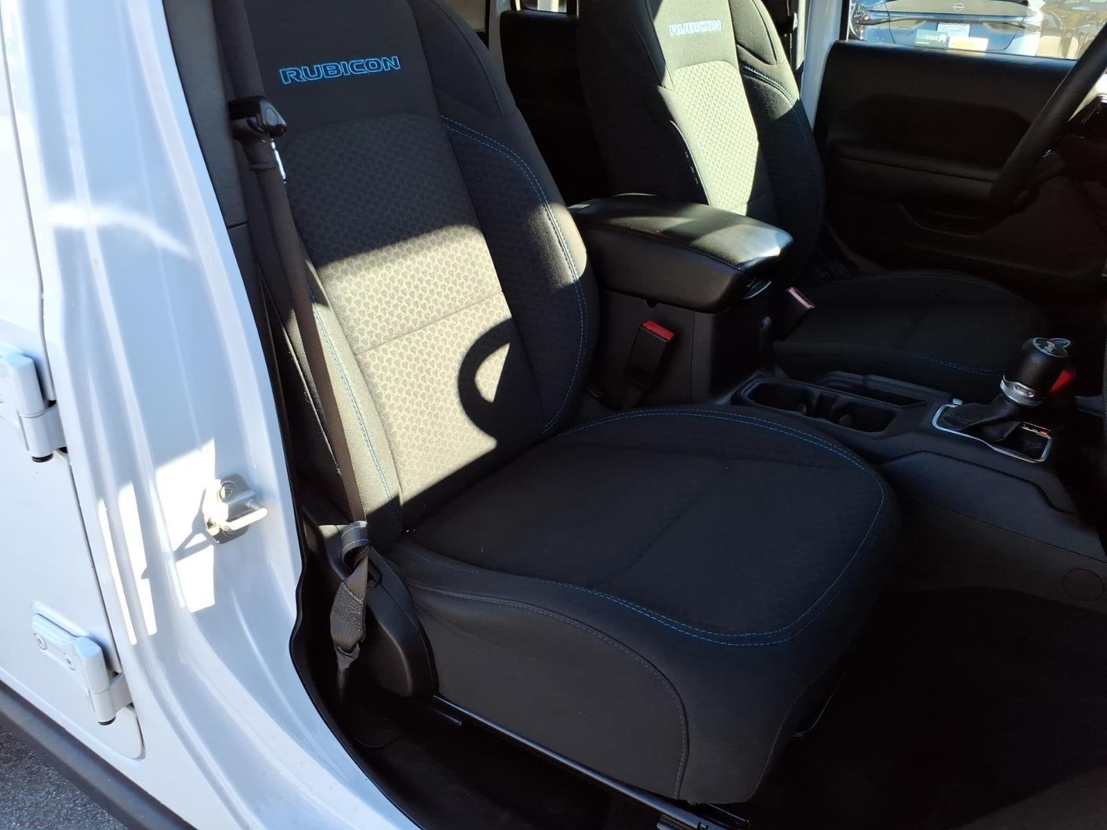 Used 2024 Bright White Clearcoat Jeep Rubicon image 18