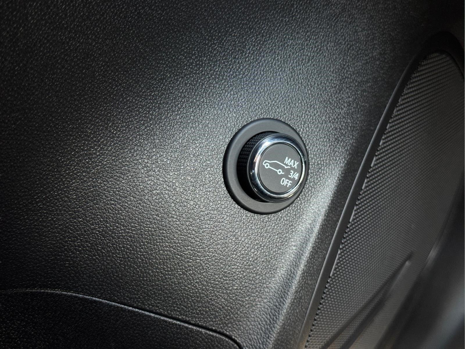 Used 2023 Cinnabar Metallic Buick Essence image 22
