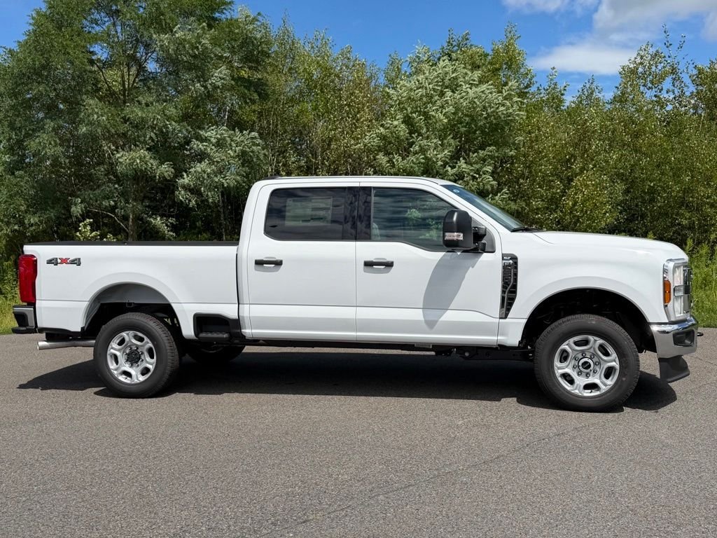 New 2026 White Ford XLT image 22