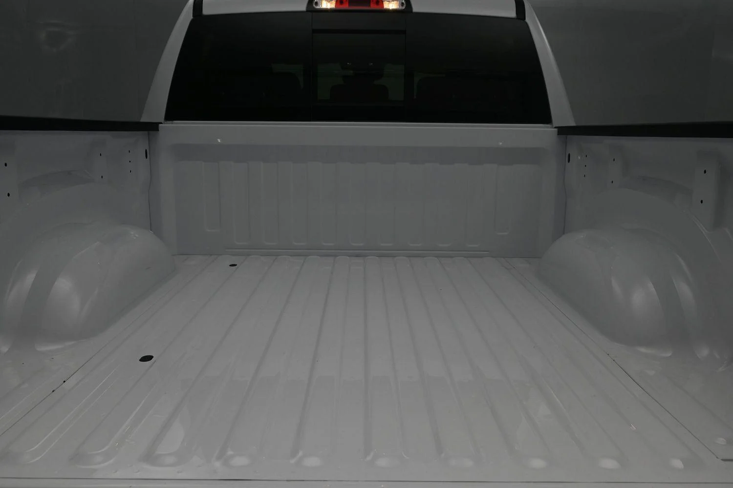 New 2026 Bright White Clear-Coat Exterior Paint RAM Laramie image 19