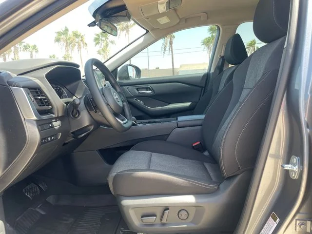 Used 2024 Gray Nissan SV image 23
