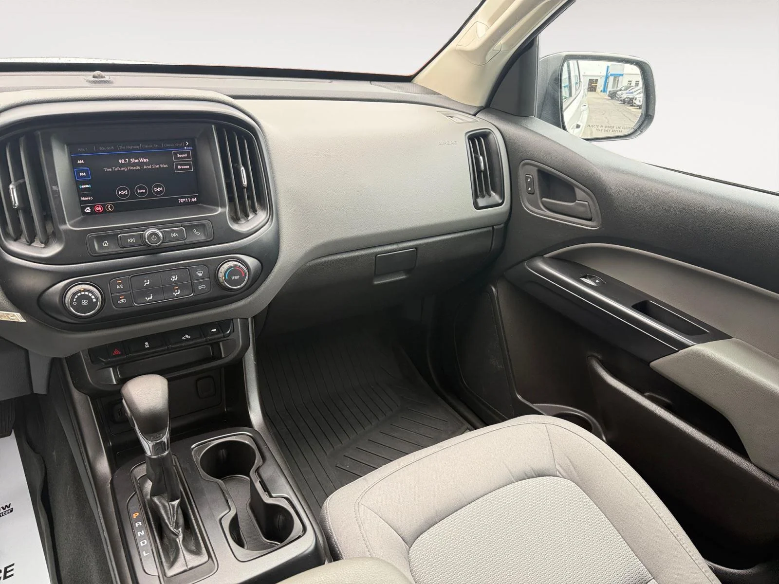 Used 2022 Summit White Chevrolet WT image 12
