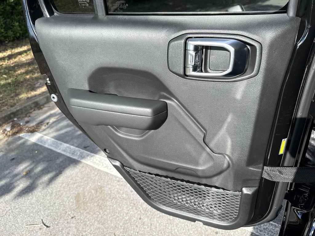 New 2026 Black Clearcoat Jeep Sport S image 30