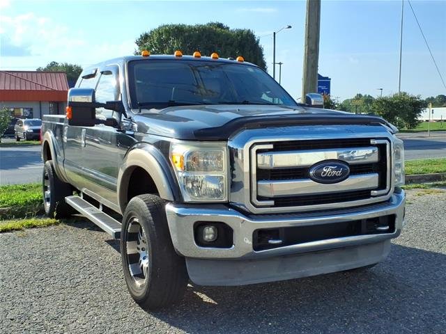 Used 2013  Ford  image 2