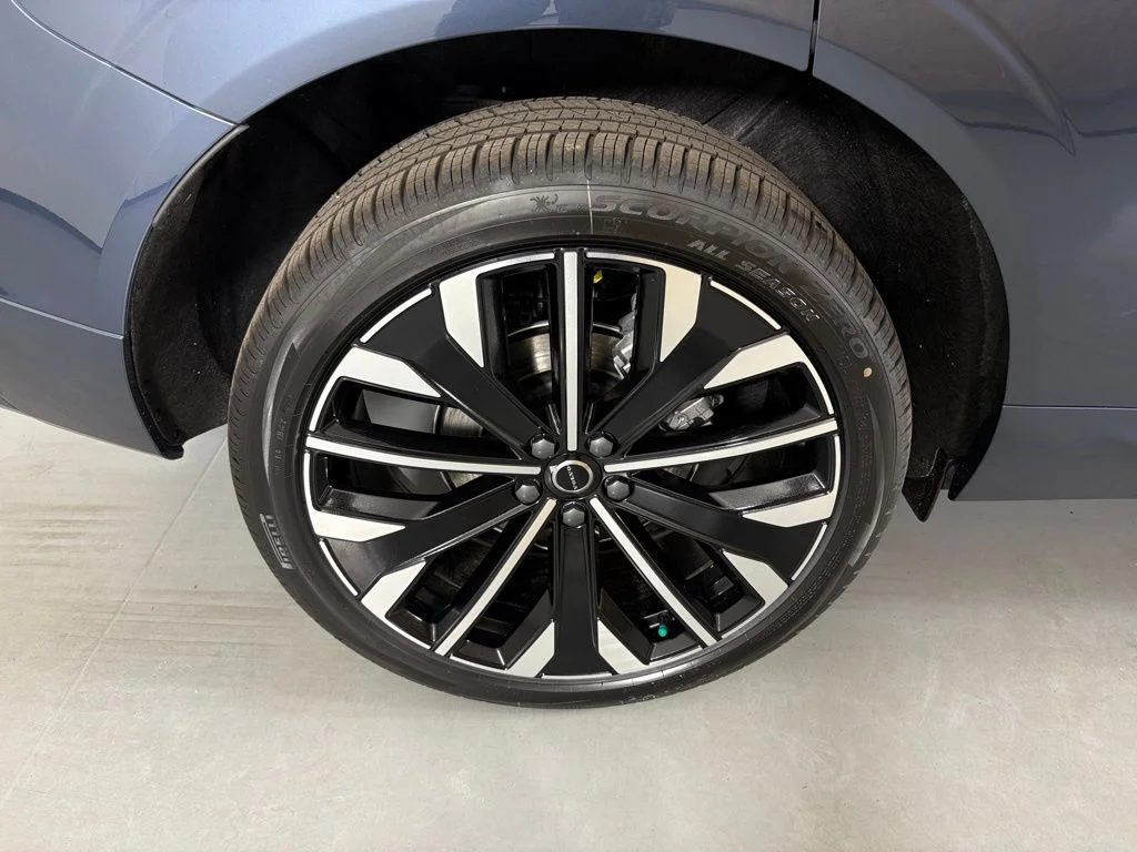 New 2026 Denim Blue Metallic Volvo Ultra image 11