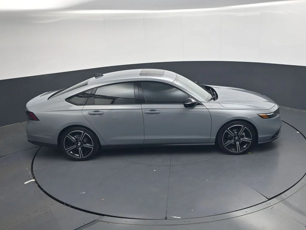 New 2026 Urban Gray Pearl Honda SE image 26