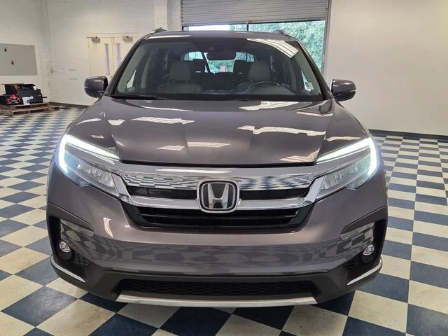 Used 2021  Honda Touring image 2