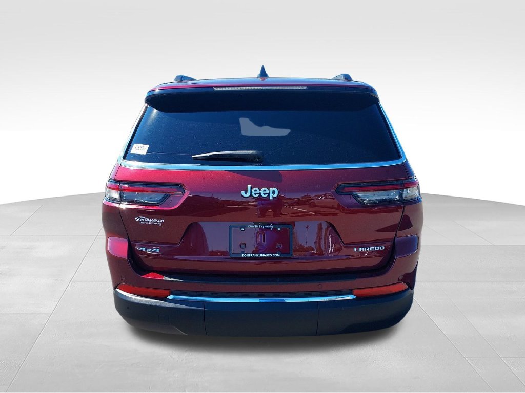 Used 2024 Red Jeep Laredo image 4