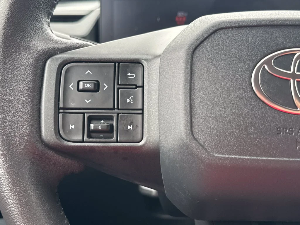 Used 2026 Beige Toyota XLE Premium image 20