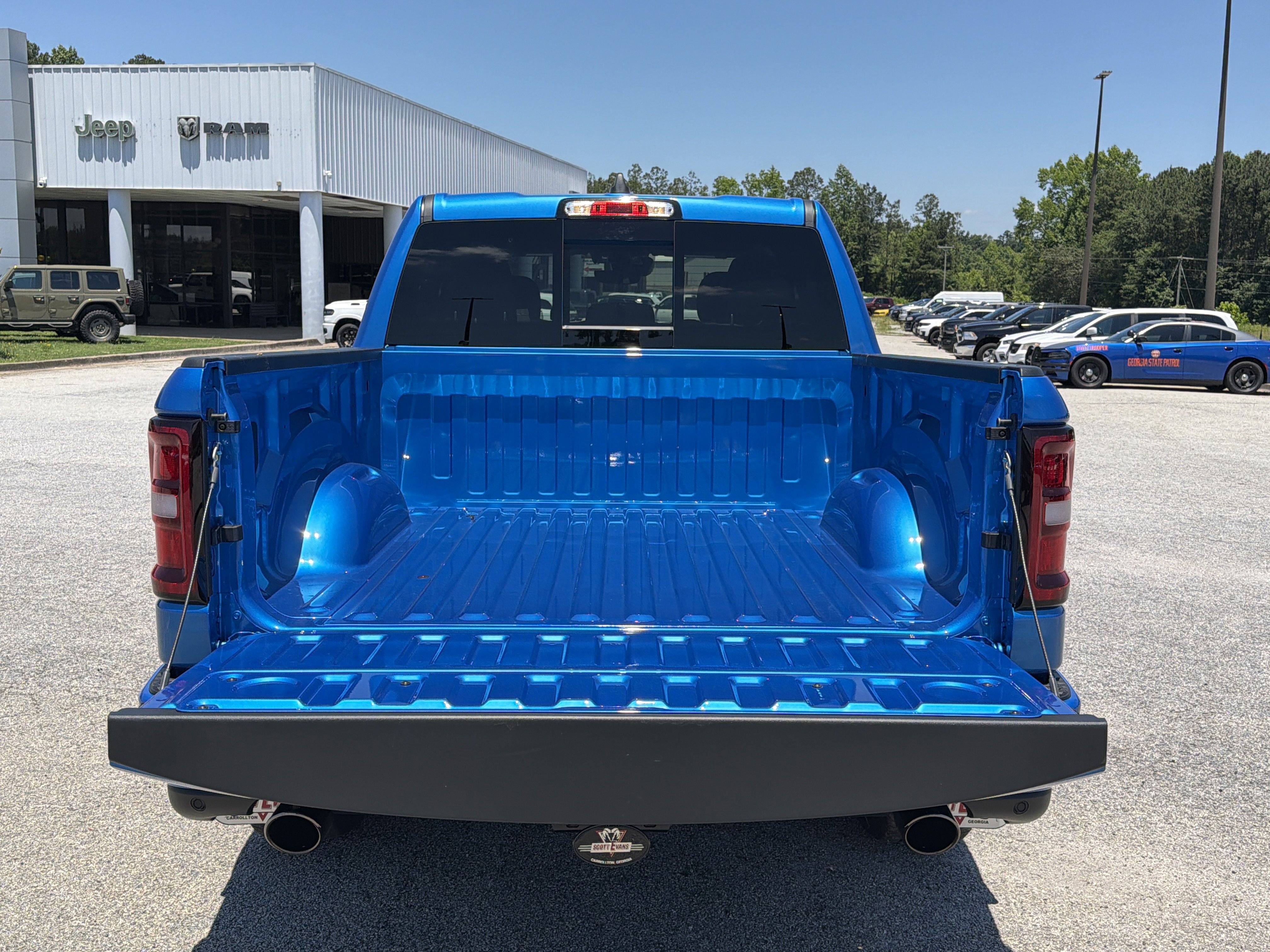 New 2026 Hydro Blue Pearl-Coat Exterior Paint RAM Big Horn image 19