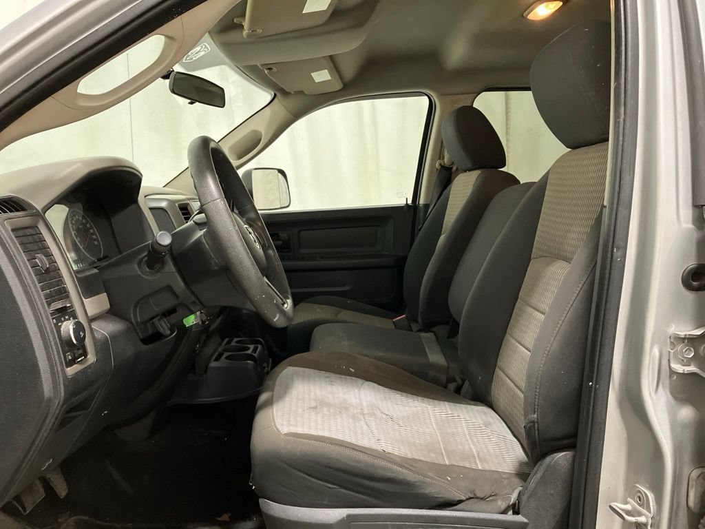 Used 2012 Bright Silver Metallic Ram Express image 3