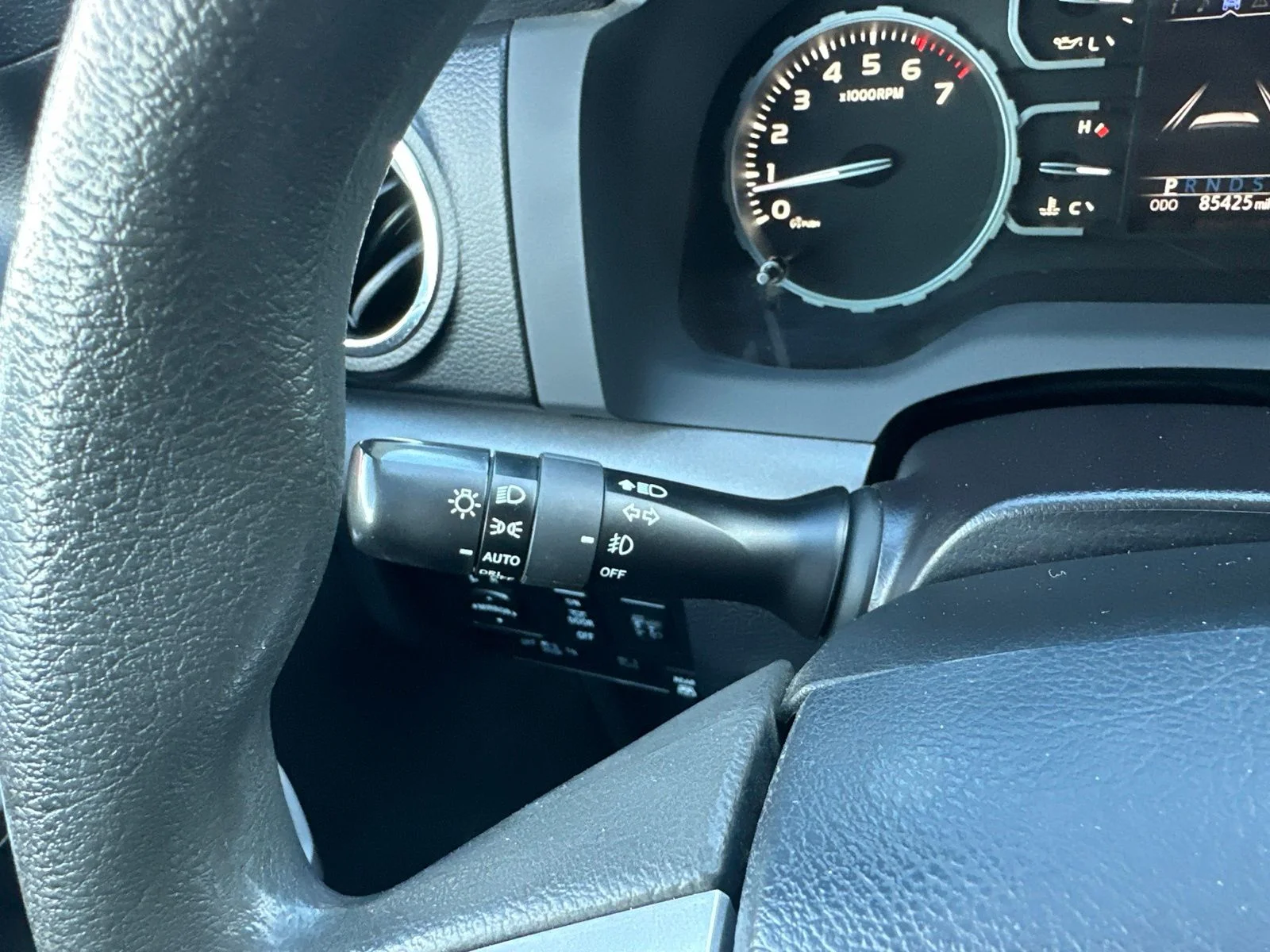 Used 2020 White Toyota SR5 image 47