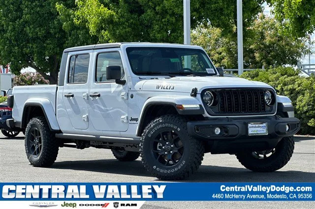2026 Jeep Gladiator Willys Auto's photo