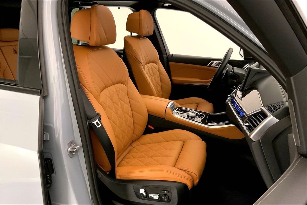 Certified Used 2024 Brooklyn Grey Metallic BMW  image 6