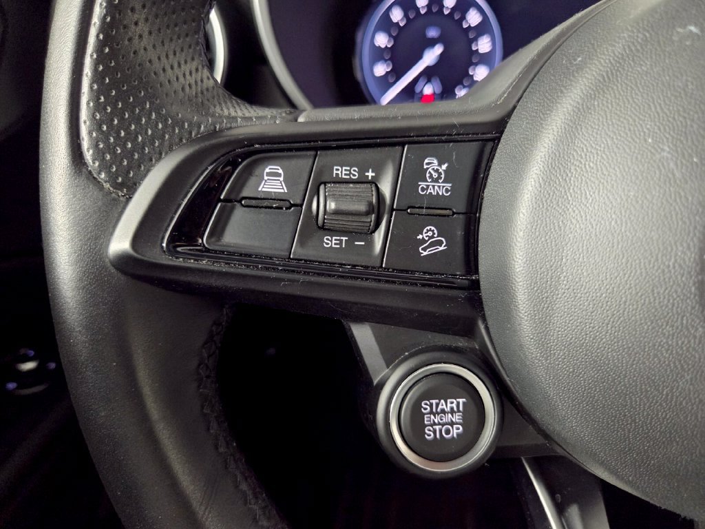 Used 2024 Moonlight Gray Metallic Alfa Romeo Ti image 17