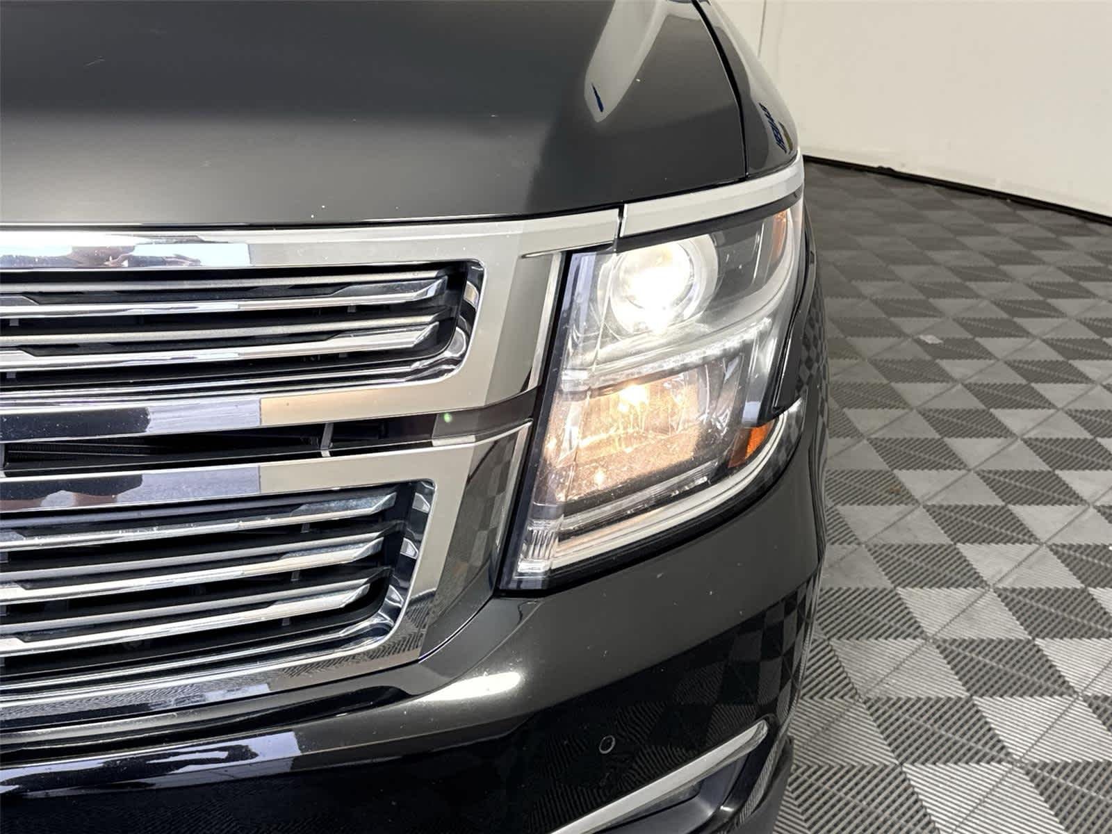 Used 2017 BLACK Chevrolet Premier image 9