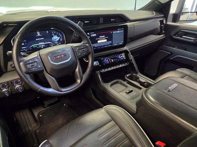 Used 2024 White GMC AT4X image 14