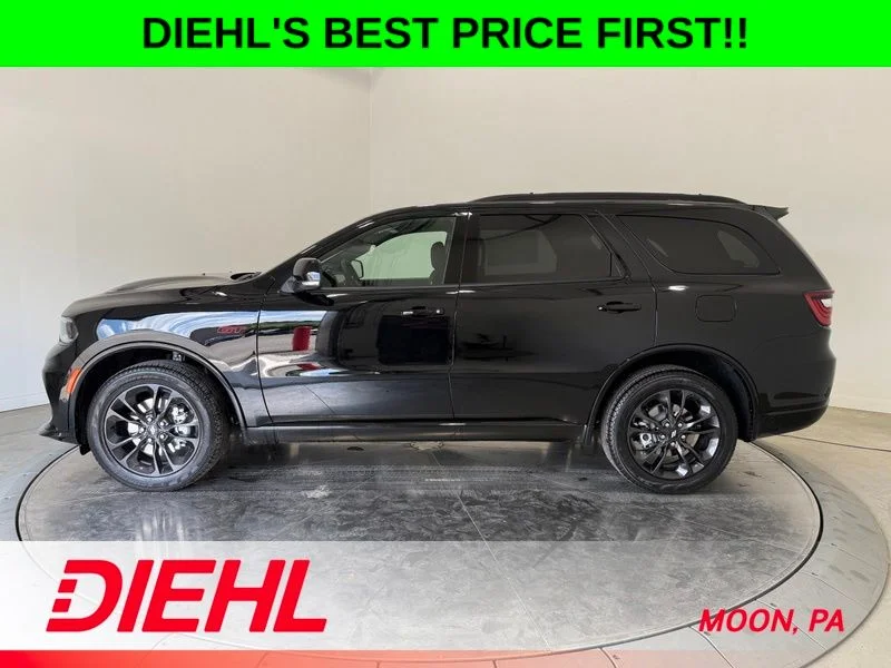 New 2026 Diamond Black Clear-Coat Exterior Paint Dodge GT Plus image 4