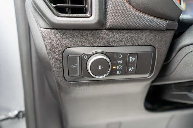 Used 2021 Silver Ford Badlands image 21