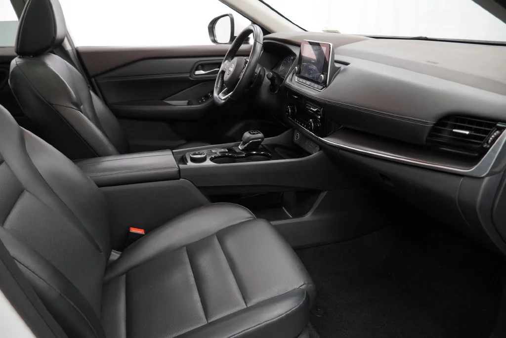 2023 Nissan Rogue SV - Photo 34