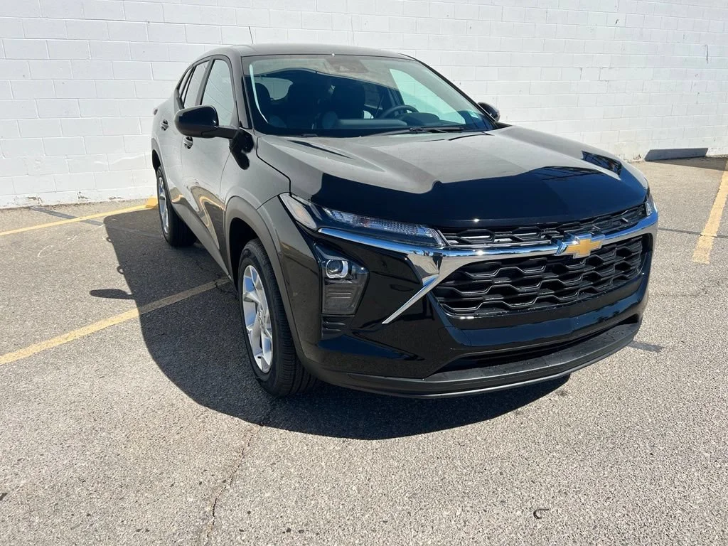 2026 Chevrolet Trax LS - Photo 10