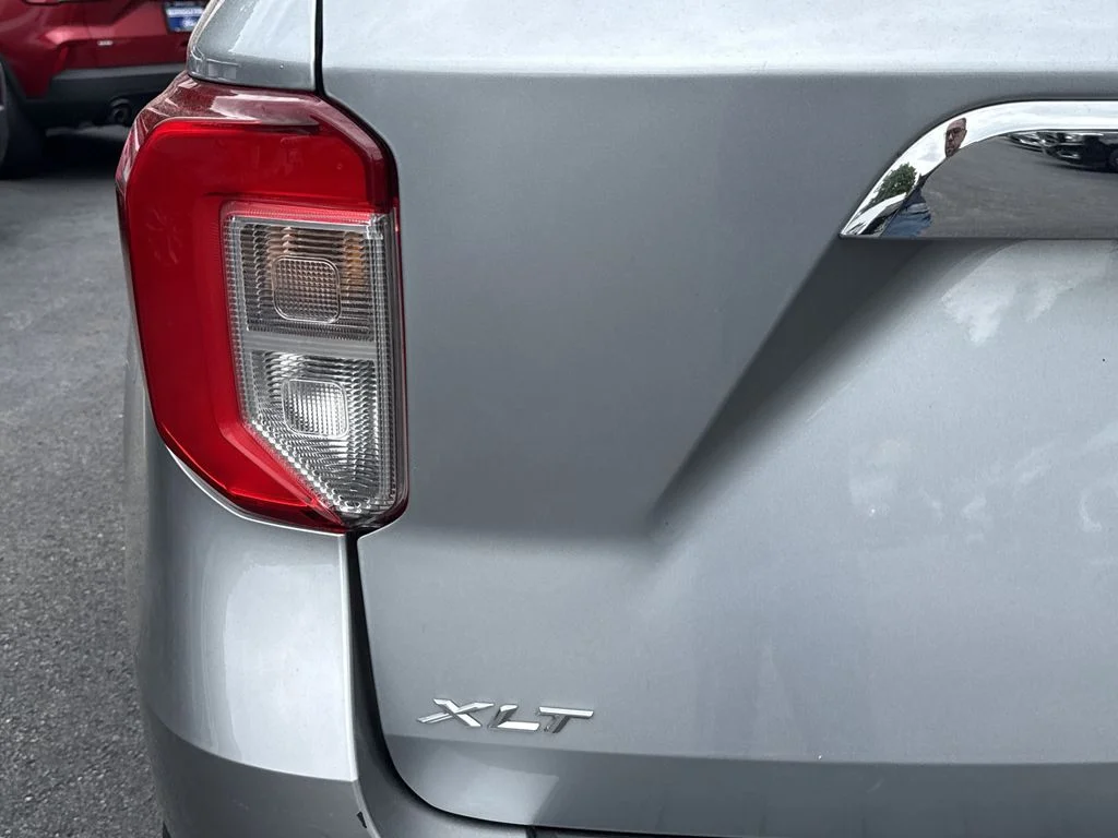 Used 2023 Silver Metallic Ford XLT image 32