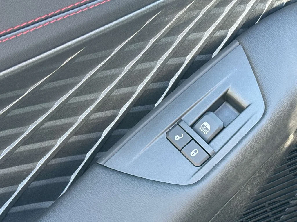 New 2026  Dodge R/T image 6
