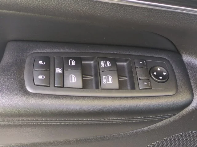 Used 2019 Gray Jeep Limited image 14