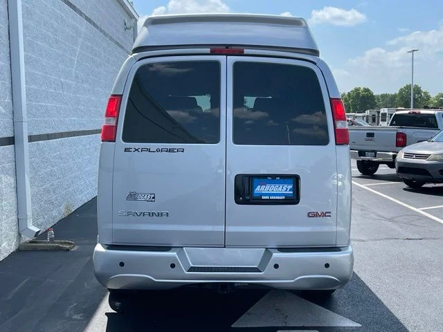 New 2026 Quicksilver Metallic GMC Explorer Limited SE image 9